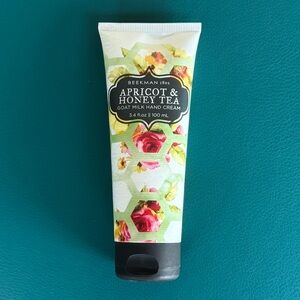 Beekman 1802 Goat Milk Hand Cream Apricot & Honey Tea 3.4 Oz